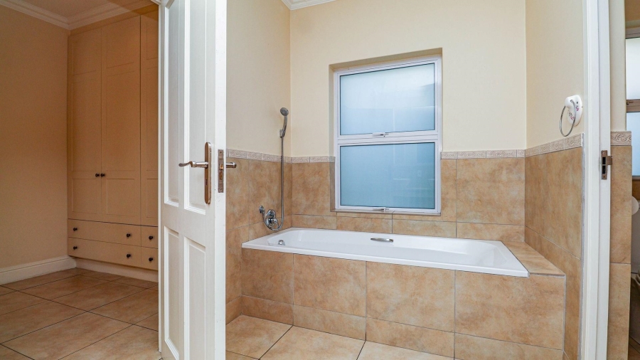 3 Bedroom Property for Sale in Hunters Estate Western Cape